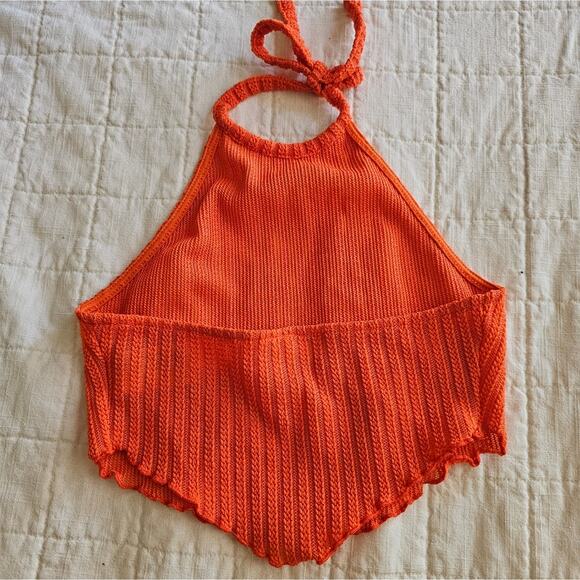 Urban Renewal Remnants Hanky Hem Halter Top - Picture 5 of 9
